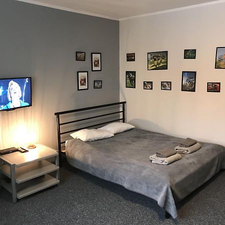 オルシュティンSportowy Apartament Nad Jezioremアパートメント エクステリア 写真