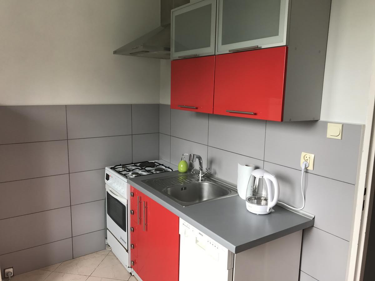 オルシュティンSportowy Apartament Nad Jezioremアパートメント エクステリア 写真