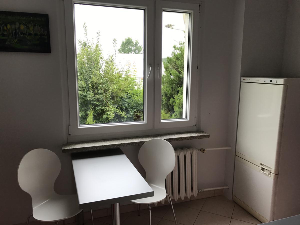 オルシュティンSportowy Apartament Nad Jezioremアパートメント エクステリア 写真