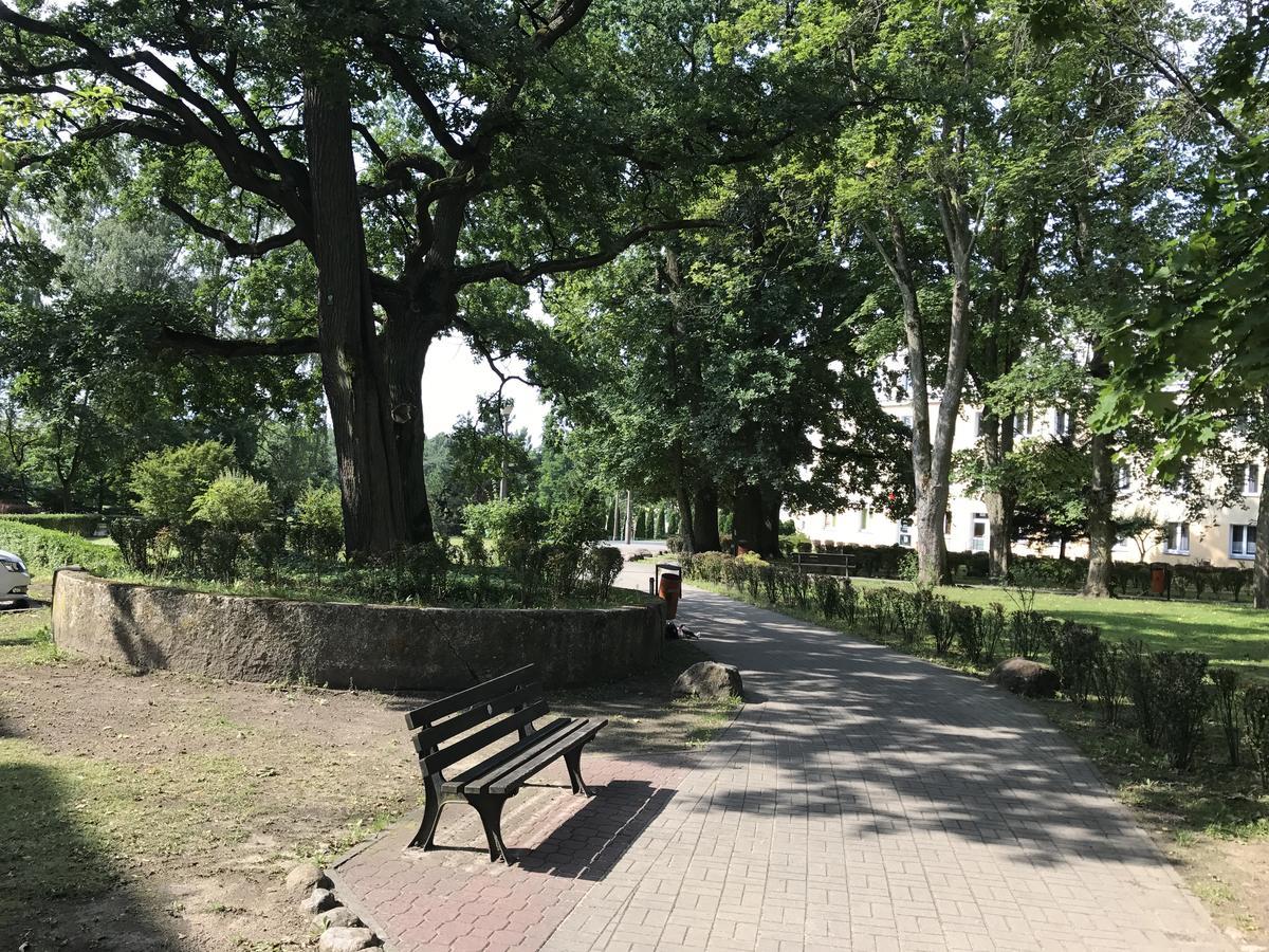 オルシュティンSportowy Apartament Nad Jezioremアパートメント エクステリア 写真