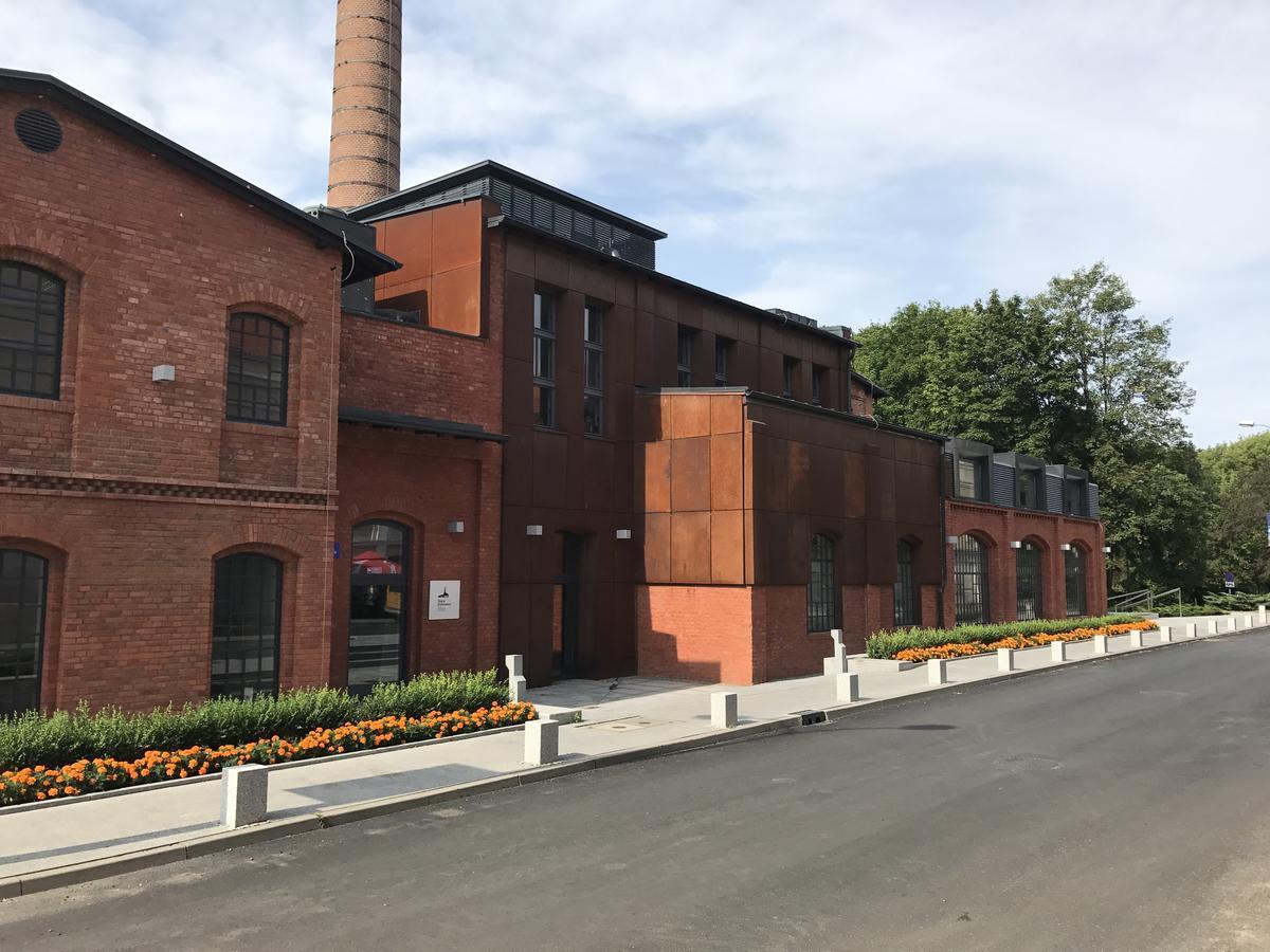 オルシュティンSportowy Apartament Nad Jezioremアパートメント エクステリア 写真