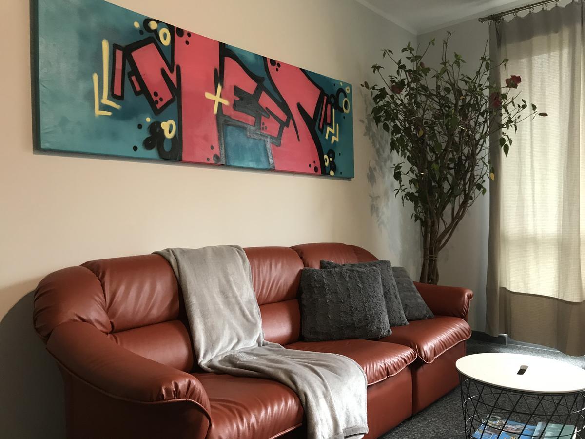 オルシュティンSportowy Apartament Nad Jezioremアパートメント エクステリア 写真